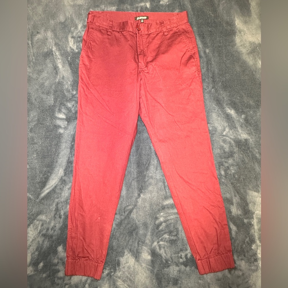 NWOT: Elwood Elastic Cuff Chino Maroon (Size: 30)